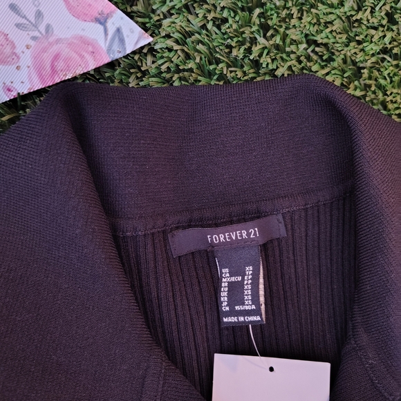 Forever 21 Black Ribbed Knit Top - Picture 4 of 4